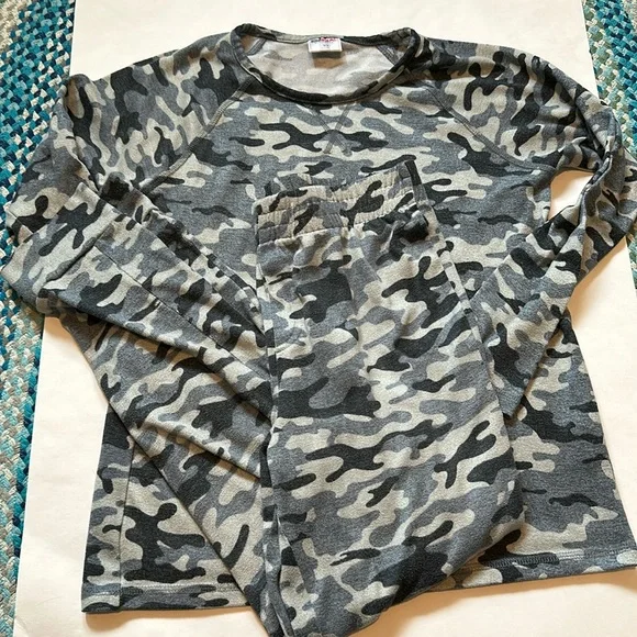 32 Degree Camouflage Pajama Set