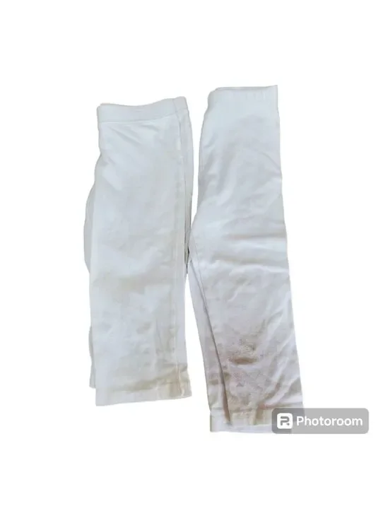 Girls Size 5 Carters & Jumping Beans White Capris