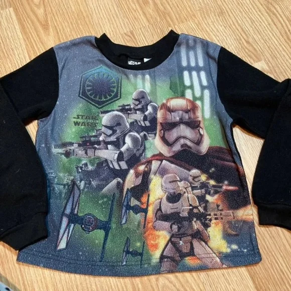 Star Wars‎ sleep pajama top 6/7