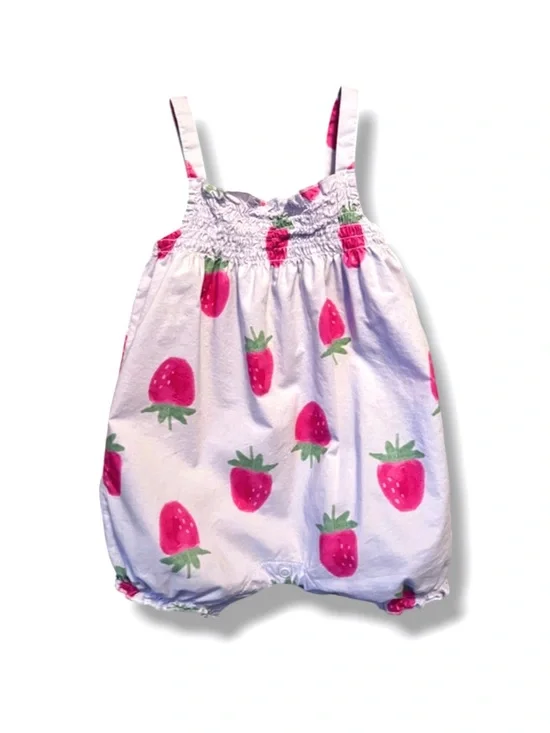 🍄3/$15 Carter’s Strawberry Bubble Romper 3-6 Months Lavender