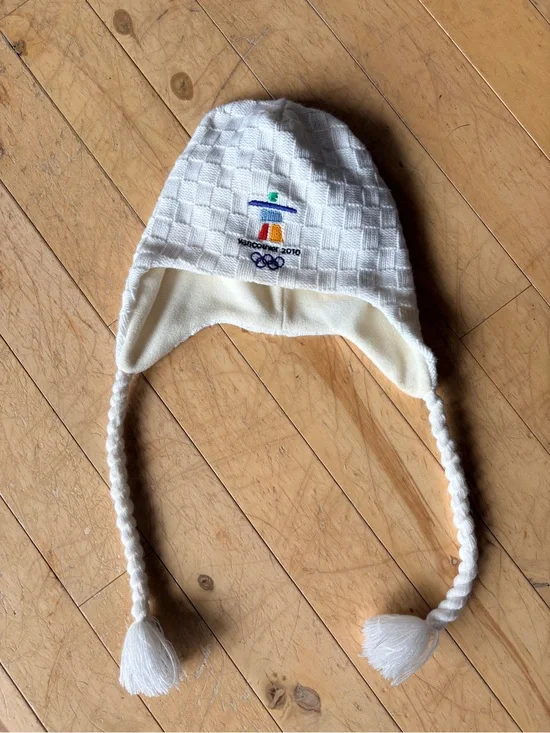 Vancouver 2010 Olympic White Peruvian Earflap Hat