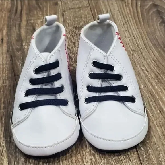 Baby Carter's Shoes Size 3-6M Baseball White Baby Shoes with Black Laces