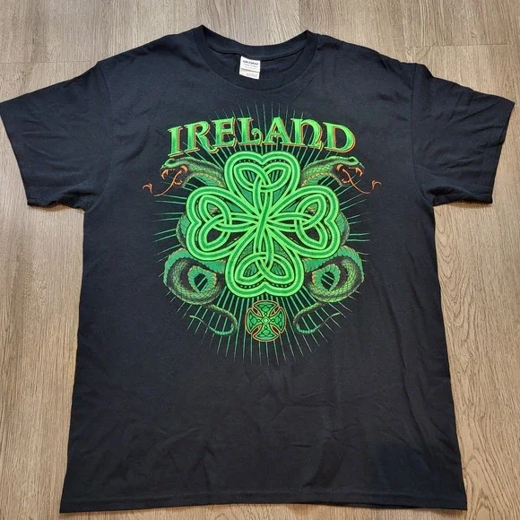 Gildan Heavy Cotton Ireland T-shirt Snakes Graphic‎ Designed Size Large