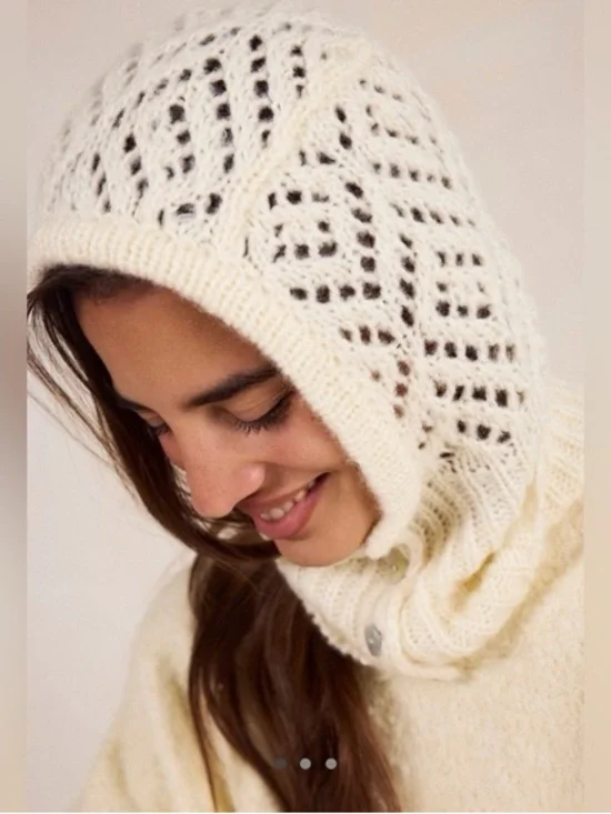 1493. FREE PEOPLE Cozy Pointelle Balaclava in Ivory One size NWT $38