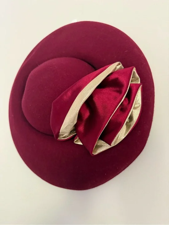 Women's Maroon Wool Felt Hat with Gold Satin Accent