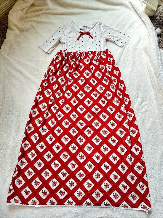 SweetHoney Red and White Girls' Holiday Nightgown