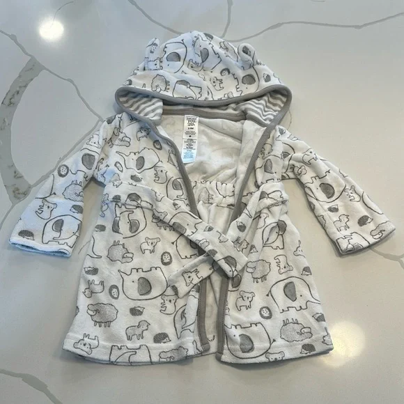 NWOT Carter’s terry bathrobe elephant sheep koala white gray size 0-9 months 🤍