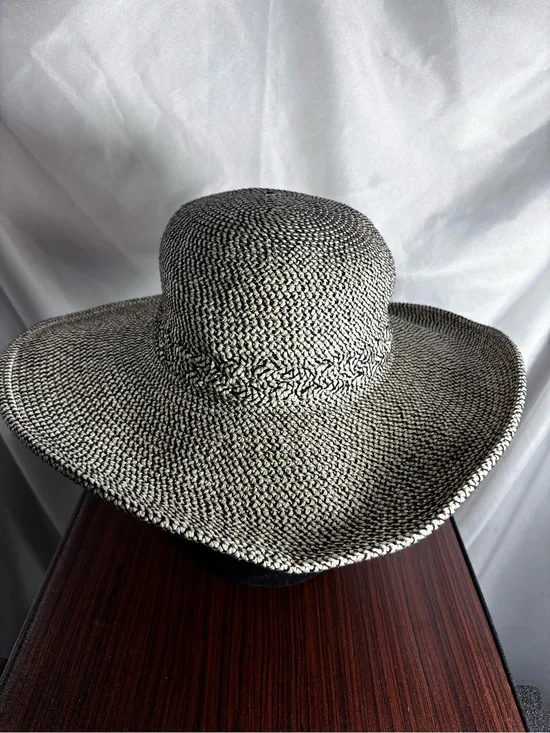 Sundry Navy &‎ Cream Braided Floppy Sun Hat