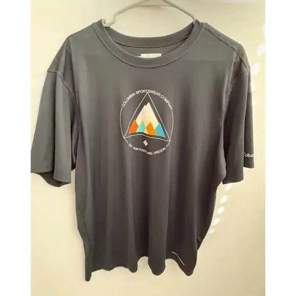 Columbia Black Tee Shirt Size XL Graphic T Shirt Classic Sportswear Short Sleeve
