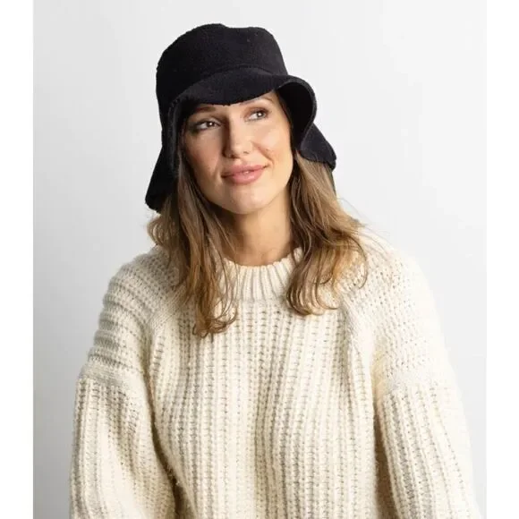 HatAttack Reversible Faux Shearling Bucket Hat - Black NEW NWT