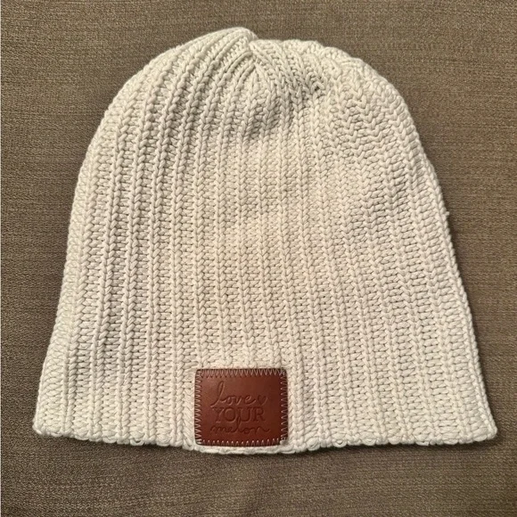Love Your Melon‎ White Knit Beanie