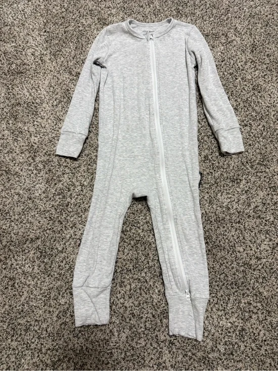 LITTLE BIPSY Gray Ribbed Zip-Front Kids One-Piece Pajamas 18-24 Months