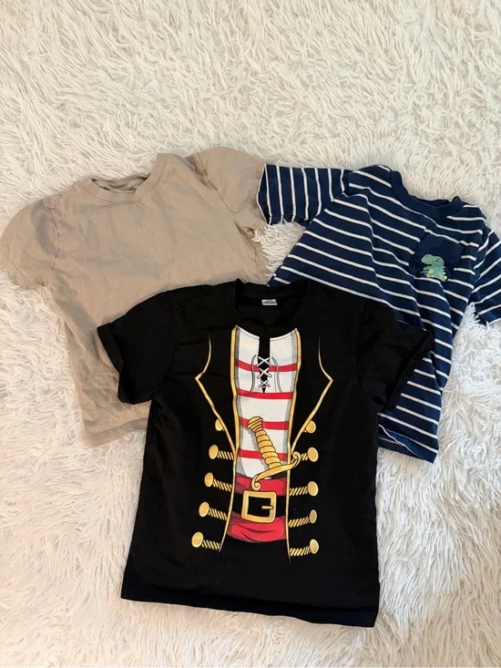 Cotton Boys 5T T-Shirt Bundle H&M Carter's Pirate Dinosaur Neutral 3 Pc