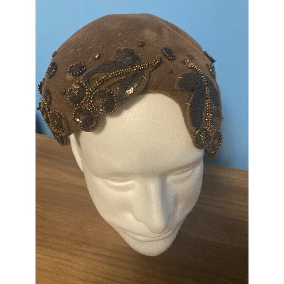 Lilyan Models Merrimac Peachbloom Brown Velour Fascinator Hat Beaded Sequins VTG