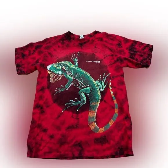 The Mountain Style Iguana Tshirt