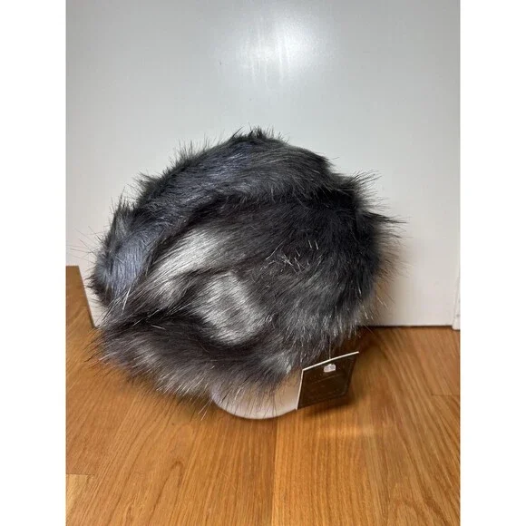 FutrZane Hat Beret Womens Medium Faux Fur Handmade Europe Polyester
