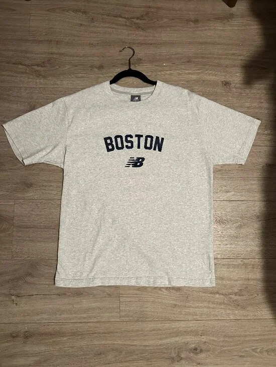 New Balance Boston Exclusive Graphic T-Shirt Men's Large NWOT Flagship Store