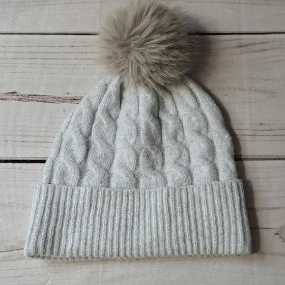 Rachel Zoe Cable Knit Light Gray Beanie Hat With Faux Fur Pom
