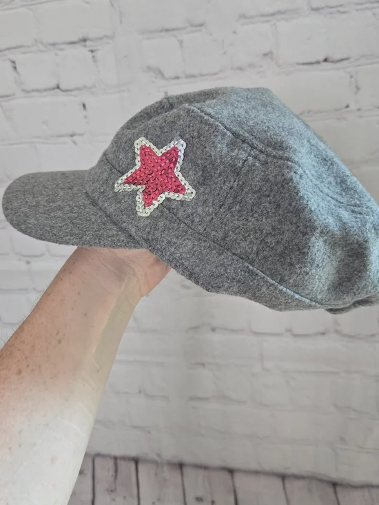 Y2k gray wool newsboys hat with sequin star 2000s Pop Star