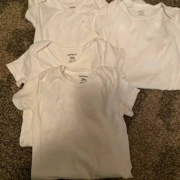 4 White size 24 Months Onies short sleeves