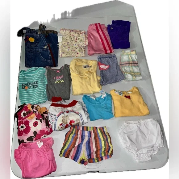 Bundle of 16 Girls Clothes