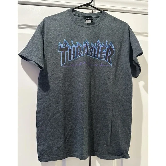 Thrasher Magazine‎ Skateboard  Tshirt Size M Gray With Blue Flames