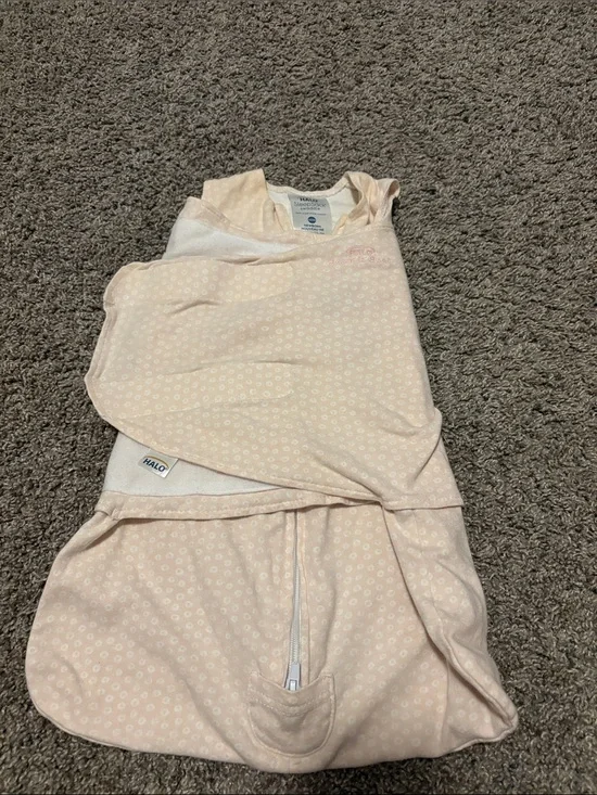 Halo SleepSack Swaddle in Pale Pink with White Dot Print Newborn