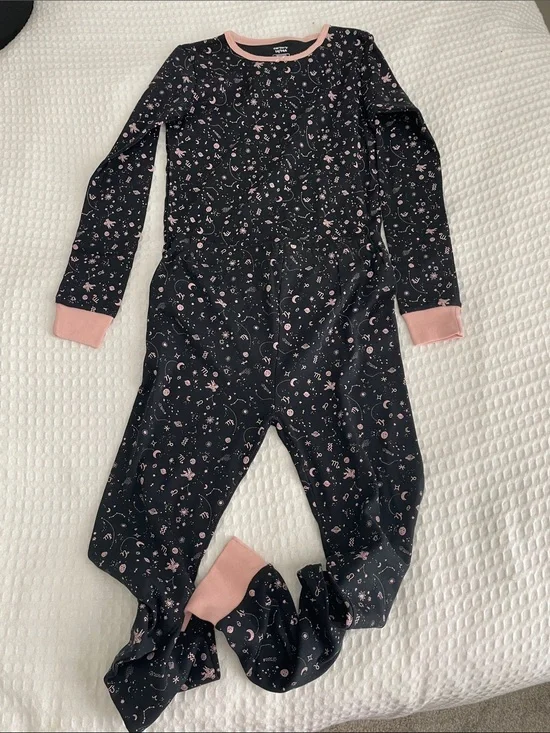 Carter's Pajama Set with Starry Moon Print