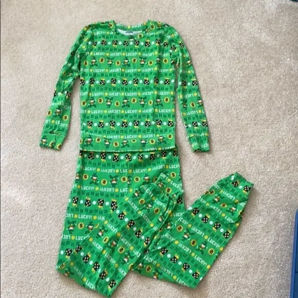 St Patrick’s Day Gymboree Size 12 pajamas