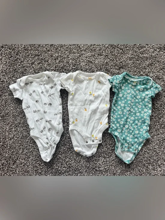 Carter’s and Moon and Back Short sleeve bodysuits, 3mo
