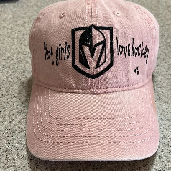 Love Hockey Pink Baseball Cap - 