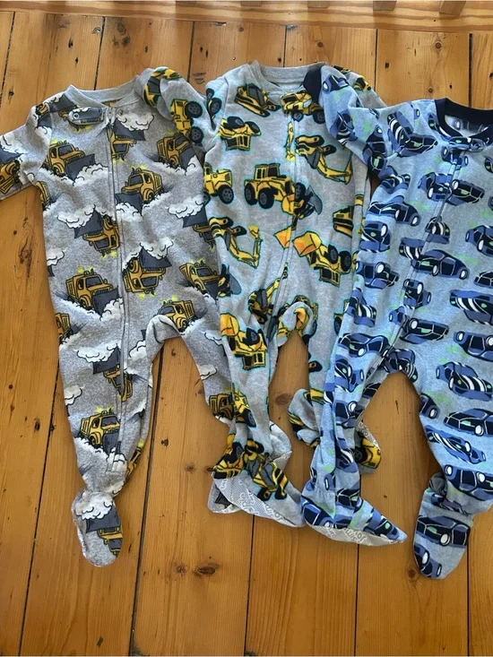 Set of 3 Baby Boys Fleece Pajamas size 12M Like new Condition