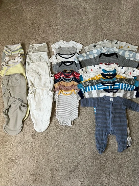 Bundle of Baby Essentials - size Newborn and 0-3 months