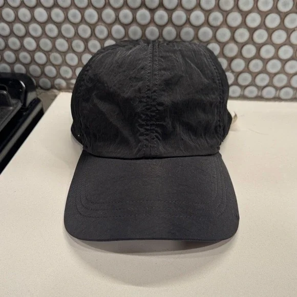 Lululemon Hat Cap‎ One Size Black Lightweight Running Hat Adjustable Strap Back