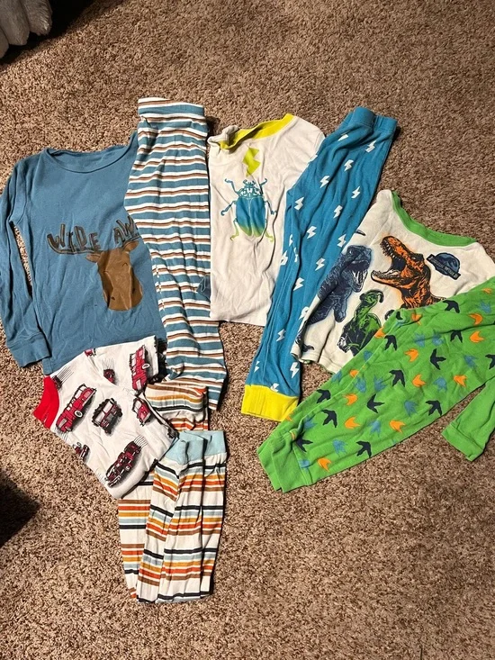 5t pajama sets.