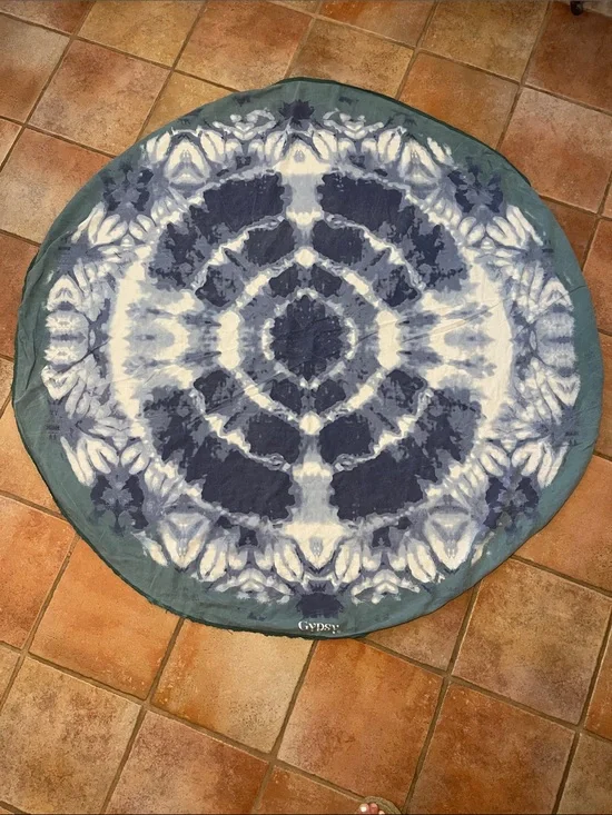 GYPSY BOHO Round Tie-Dye Beach Towel Blanket in Blue and White