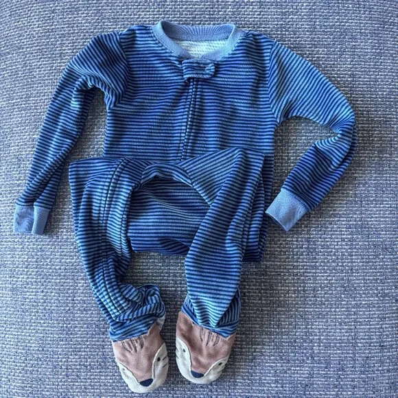 Carter's Snug-Fit Full-Zip Blue Striped Sleeper/Pajamas w/ Fox Feet | Sz 2T