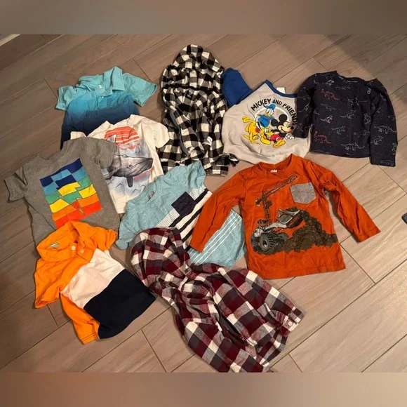 10pc bundle lot 3T - 5 shirts 4 long sleeve 1 sweatshirt no stains or wear