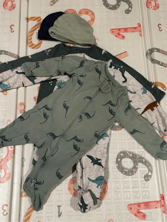 Green Dinosaur Zip Footed Baby Pajamas Set