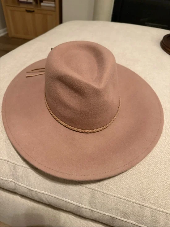 NWT Altar’d State wide-brim felt rancher/fedora-style hat