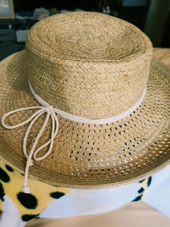 Lucky Brand Natural Raffia Straw Hat with Navy Hang Tag