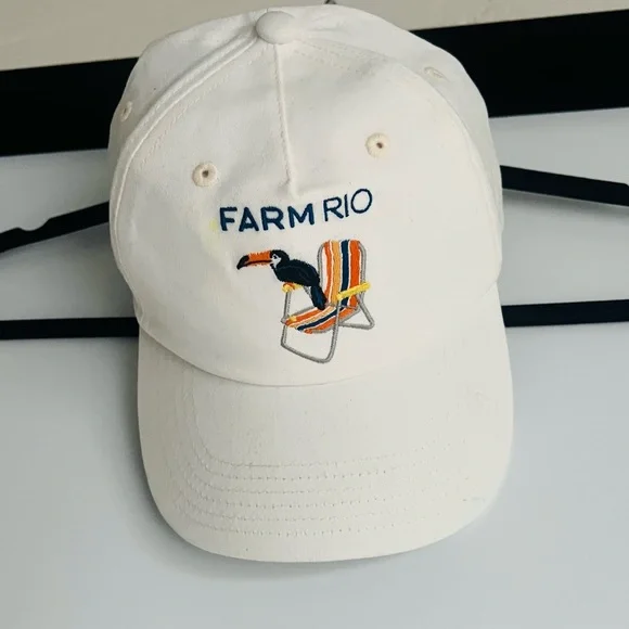 FARM Rio Brazil Embroidered Macaw Lounge Chair Off-White Baseball Hat OS NWT