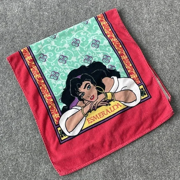 The Hunchback of Notre Dame Towel Esmeralda Beach Vintage 90's Disney 44‎ X 21