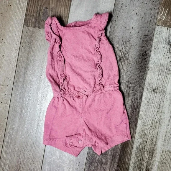 Carter's Baby Girl Mauve Ruffle Trim Romper Size 9 Months