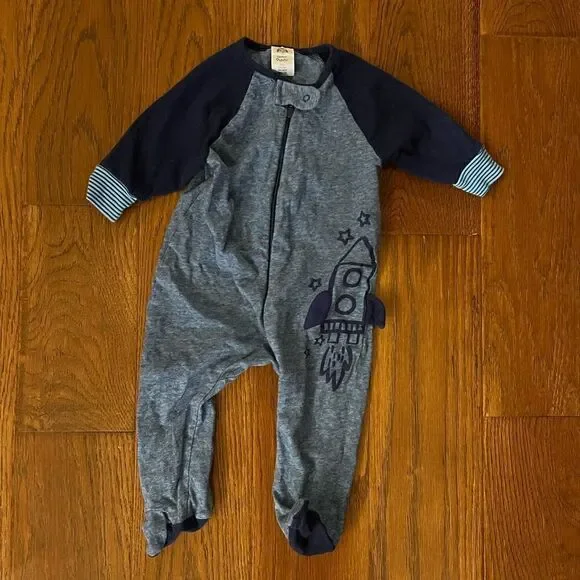 Gerber organic 3-6 months onesie