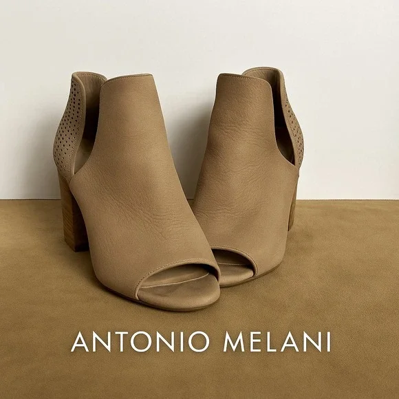 Antonio Melani Peep Toe Booties 8.5M Taupe‎ Nubuck Leather Block Heel Cutout