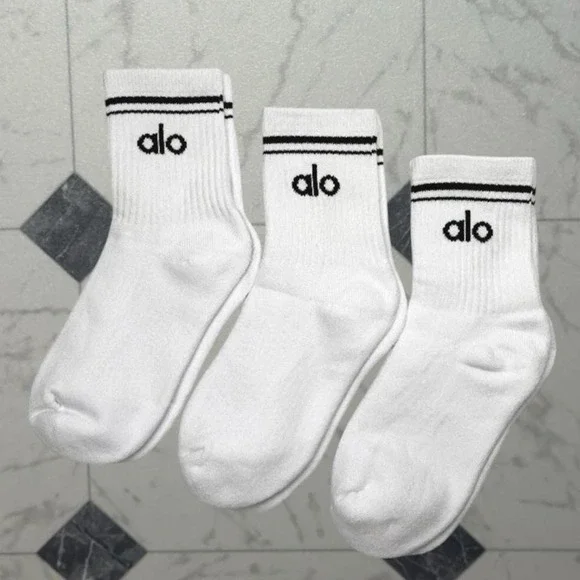 Alo Yoga Throwback Sock 3 Pair Lot White Black Stripe Crew Quarter Socks Sz L