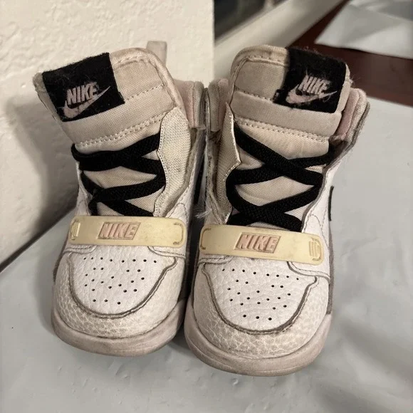 Nike Jordan Shoes‎ Kids Size 6