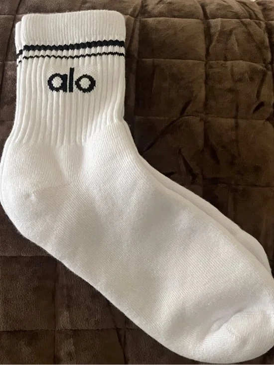 Alo crew socks