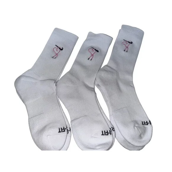 Nike Everyday Valentine's Heart Socks Crew Cushioned White 3 Pair Athletic NEW